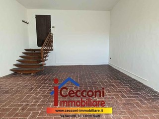 Appartamento in Vendita a Cerreto Guidi, 99'000€, 160 m²
