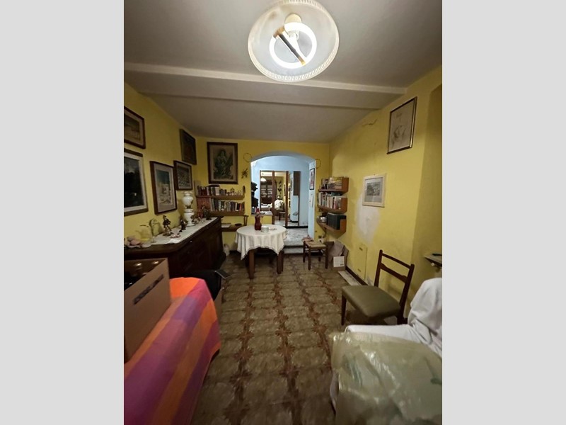 Casa Indipendente in Vendita a Massa, 160'000€, 100 m²