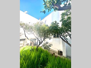 Casa Indipendente in Vendita a Collepasso, 88'000€, 236 m²