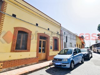 Negozio in Affitto a Milazzo, 600€, 100 m²