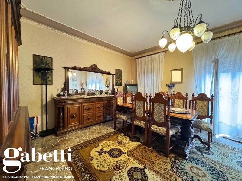 Quadrilocale in Vendita a Patti, 89'000€, 144 m², arredato