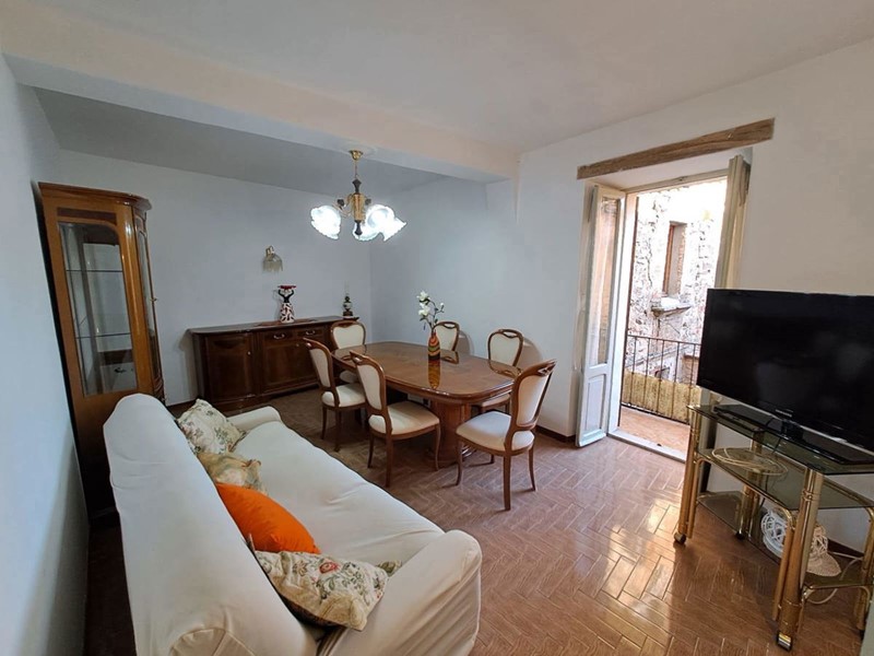 Trilocale in Vendita a Amelia, 70'000€, 78 m²