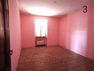 Monolocale in Vendita a San Germano Vercellese, 28'000€, 80 m², con Box