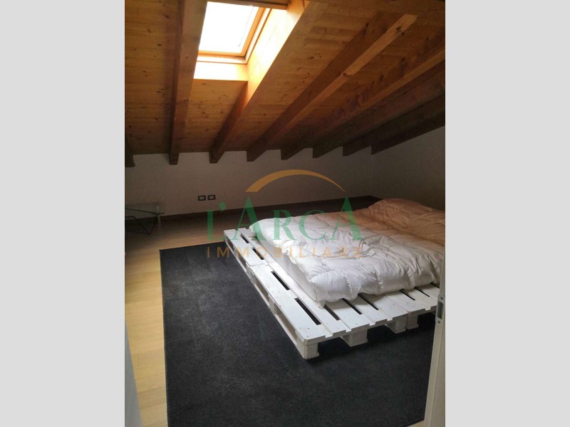Quadrilocale in Vendita a Zone, 220'000€, 135 m², con Box