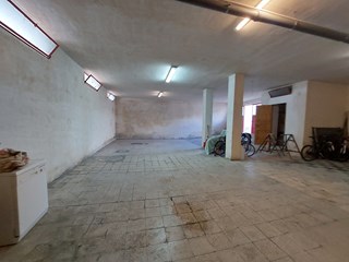 Bilocale in Vendita a Melpignano, 50'000€, 150 m², con Box