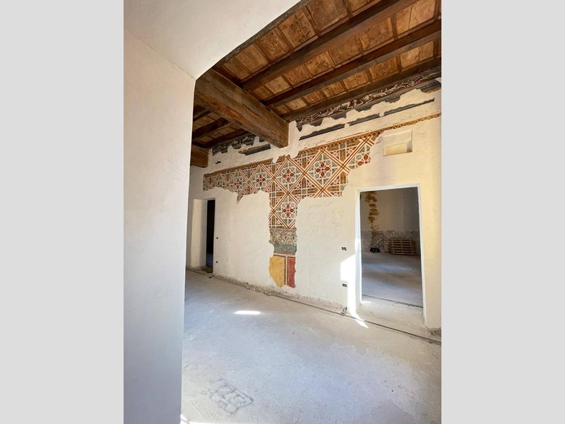 Quadrilocale in Vendita a Mantova, zona Centro storico, 750'000€, 300 m²