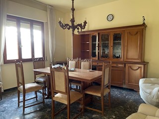 Casa Indipendente in Vendita a San Miniato, zona Ponte a Egola, 270'000€, 250 m²
