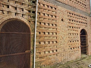 Casale in Vendita a Capannoli, 60'000€, 400 m²