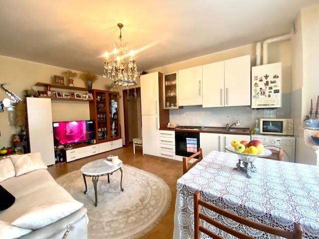 Bilocale in Vendita a Ameglia, 135'000&euro;, 45 m², arredato, con Box