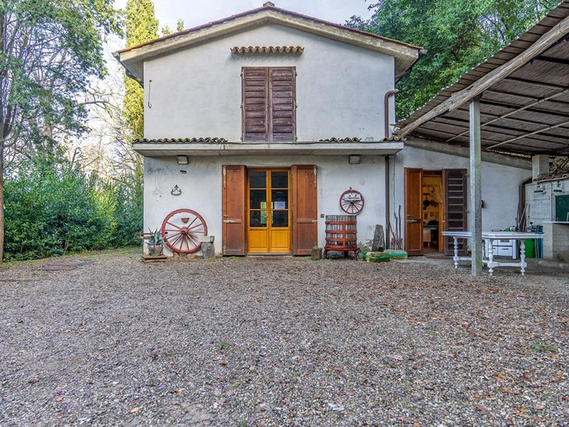 Casa di corte in Vendita a Empoli, zona Corniola, 750'000€, 345 m²