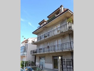 Immobile commerciale in Vendita a San Benedetto del Tronto, 65'000€, 60 m²