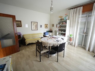 Casa Indipendente in Vendita a Montescudo Monte Colombo, 300'000€, 290 m²