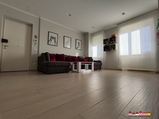 Quadrilocale in Vendita a Carrara, 150'000€, 85 m²
