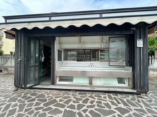 Immobile commerciale in Affitto a Francavilla al Mare, 500€, 15 m²