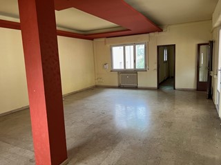 Appartamento in Vendita a Pistoia, zona Centro cittÃ, 295'000€, 200 m²