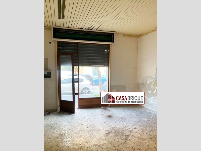 Negozio in Affitto a Santa Flavia, 400€, 50 m²