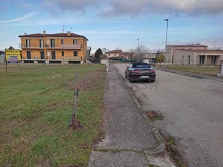 Terreno edificabile in Vendita a Albaredo d'Adige, 55'000€, 700 m²