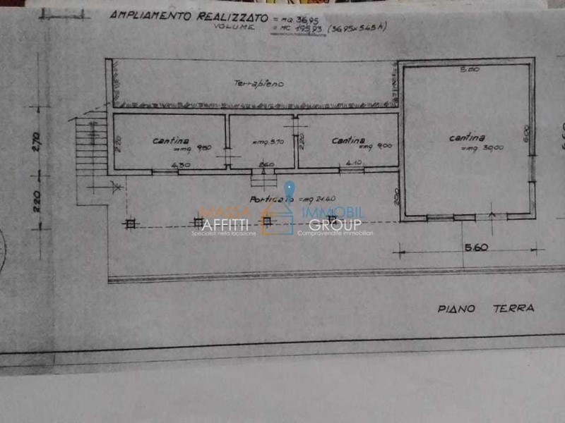 Casa Indipendente in Vendita a Massa, zona Casette, 90'000€, 180 m²