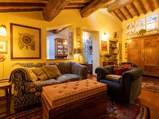 Quadrilocale in Vendita a Monteriggioni, zona Fornacelle, 295'000€, 96 m², arredato, con Box