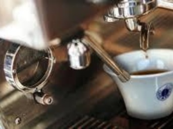 Attività commerciale in Vendita a Pontedera, 68'000€, 75 m²