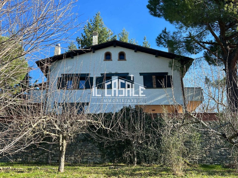 Villa in Vendita a Vicchio, 205'000€, 250 m²