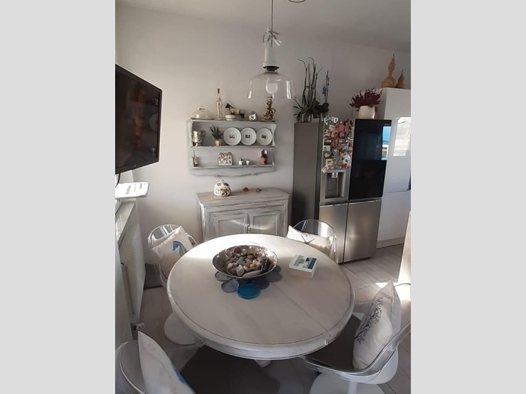 Villetta a schiera in Vendita a Carrara, zona Marina di Carrara, 220'000€, 70 m², arredato