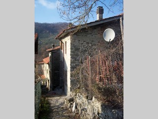 Casa Indipendente in Vendita a Aulla, zona casola, 75'000€, 100 m²