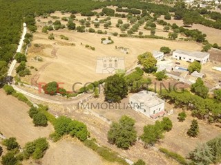 Casale in Vendita a Martina Franca, 480'000€, 148 m²