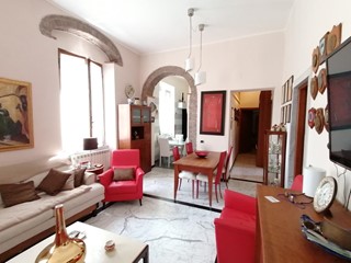 Quadrilocale in Vendita a Carrara, 180'000€, 85 m²
