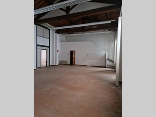 Immobile commerciale in Affitto a Pisa, 3'500€, 200 m²