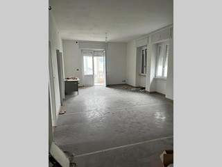 Casa Indipendente in Vendita a Massa, 550'000€, 270 m²