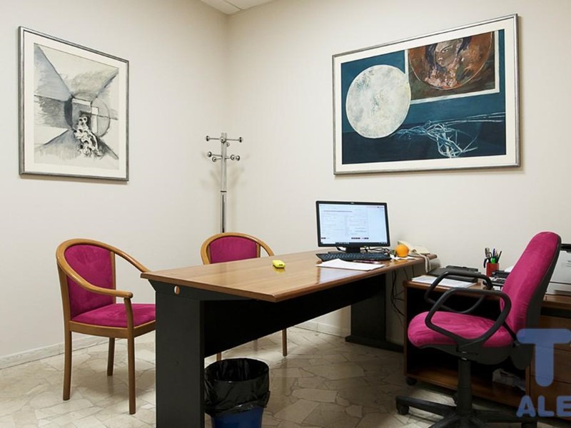 Ufficio in Vendita a Empoli, 1'080'000€, 1000 m²