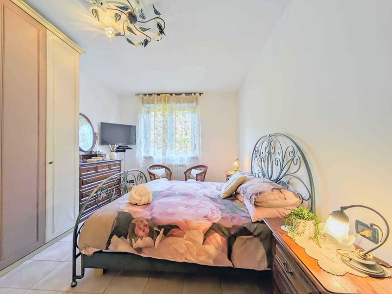 Appartamento in Vendita a Deiva Marina, 200'000€, 94 m², con Box