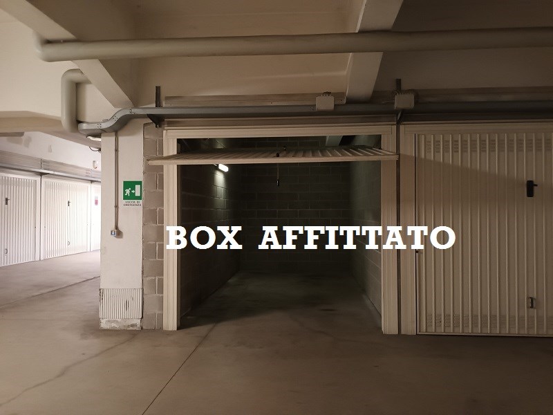 Box in Affitto a Milano, zona Comasina via Santuario Del sacro Cuore 5 , 110€, 14 m²