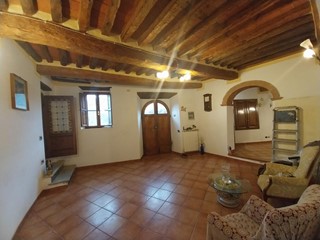 Casa di corte in Vendita a Calci, 275'000€, 224 m²