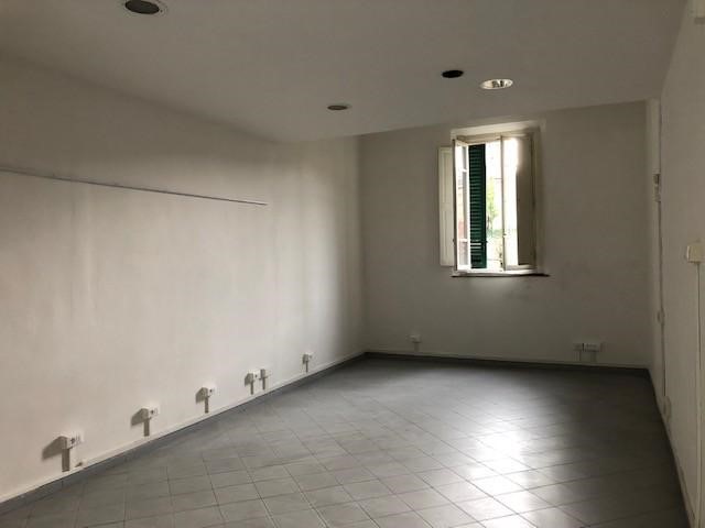 Ufficio in Affitto a Empoli, 400&euro;, 40 m²