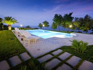 Villa in Vendita a Montelupo Fiorentino, 780'000€, 200 m², con Box