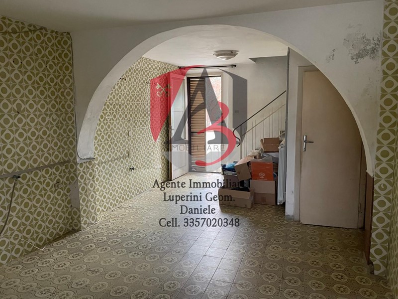 Casa Indipendente in Vendita a Pisa, 140'000€, 100 m²