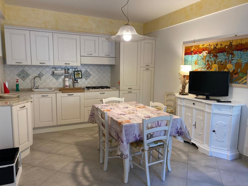 Trilocale in Vendita a Bibbona, zona Marina di Bibbona, 270'000€, 60 m², arredato