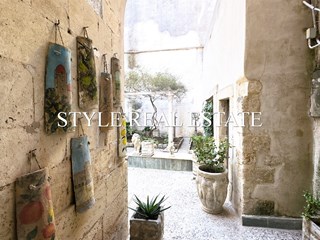 Casa Indipendente in Vendita a Siracusa, zona Ortigia, 1'250'000&euro;, 345 m²