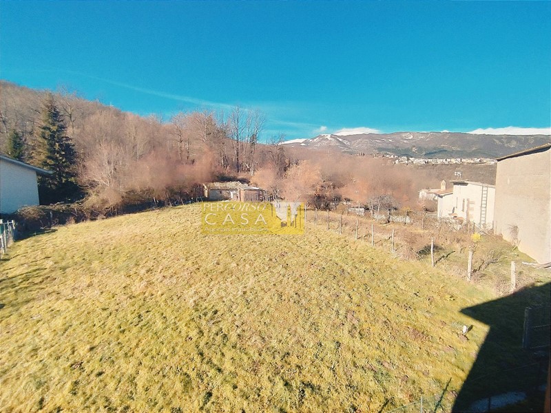 Appartamento in Vendita a Crognaleto, zona Nerito, 50'000€, 140 m², arredato