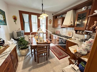 Quadrilocale in Vendita a Empoli, 405'000€, 100 m², con Box