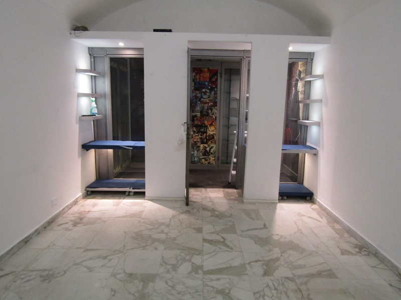 Immobile commerciale in Affitto a Carrara, 500€, 55 m²