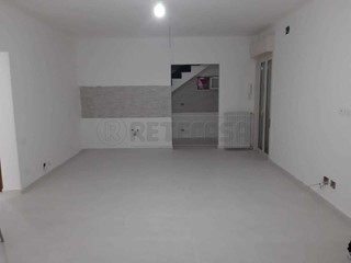 Appartamento in Vendita a Siracusa, 109'000&euro;, 111 m²