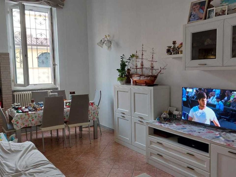 Appartamento in Vendita a Carrara, 190'000€, 105 m²