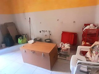 Quadrilocale in Vendita a Bagheria, zona AUTOSTRADA, 100'000€, 100 m²