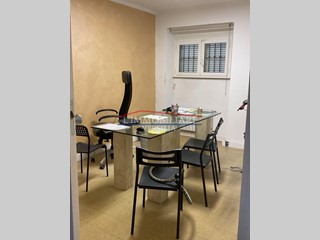 Appartamento in Vendita a Massa, zona Ronchi, 238'000€, 70 m²