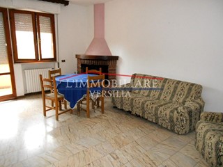 Appartamento in Vendita a Massa, zona Ronchi, 265'000€, 130 m², arredato, con Box