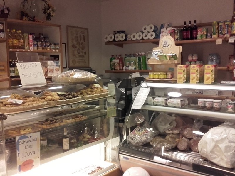 Attività commerciale in Vendita a Cerreto Guidi, zona Lazzeretto, 40'000€, 200 m²