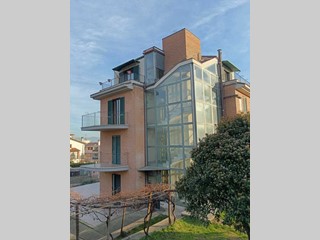 Casa Indipendente in Vendita a Amelia, 429 m²